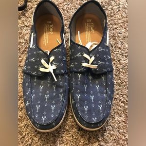 TOMS lace up lobster boat shoes